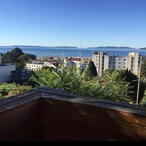 https://chalet-les-mimosas.fr-provencehotel.com