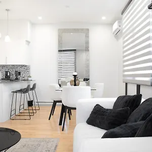 https://luxurious-modern-royalty-in-plateau-mont-royal-3.hotels-in-montreal.org